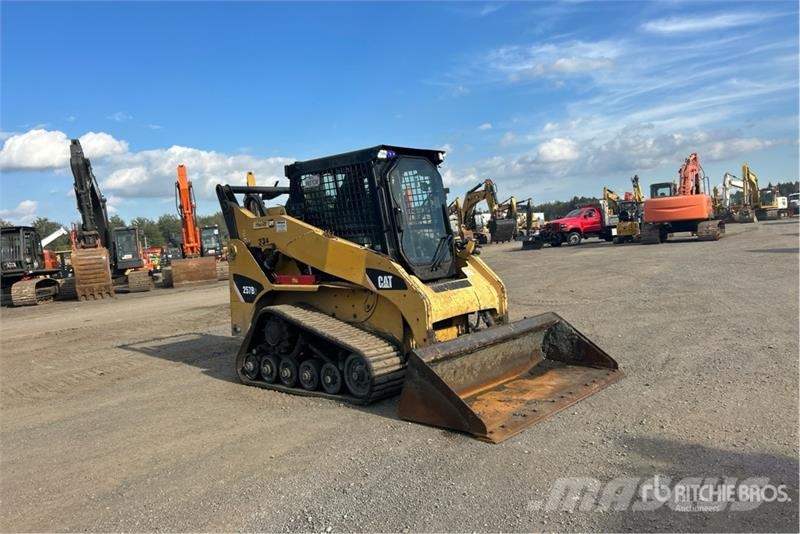 CAT 257B2 Compact Track Loader Skid steer mini utovarivači
