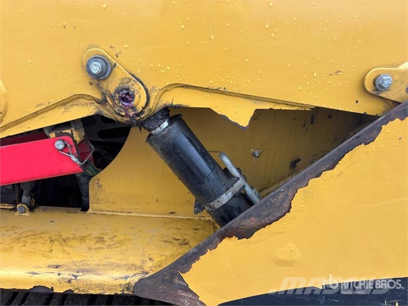CAT 257B3 Two-Speed Compact Track Loader Lietoti riteņu kompaktiekrāvēji