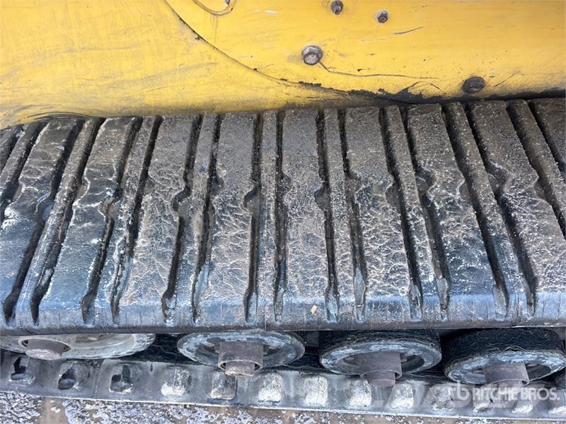 CAT 257B3 Two-Speed Compact Track Loader Lietoti riteņu kompaktiekrāvēji