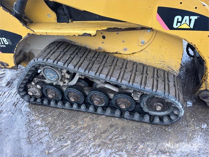 CAT 257B3 Two-Speed Compact Track Loader Lietoti riteņu kompaktiekrāvēji