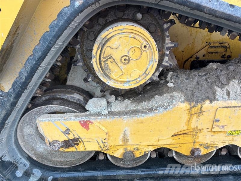 CAT 259 D3 Two-Speed Compact Track Loader لوادر انزلاقية التوجيه
