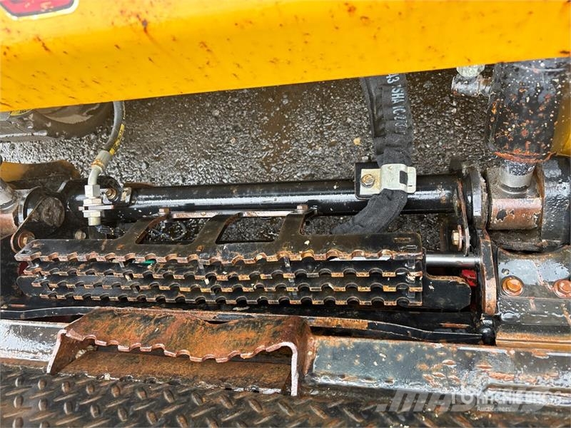 CAT 259 D3 Two-Speed Compact Track Loader لوادر انزلاقية التوجيه