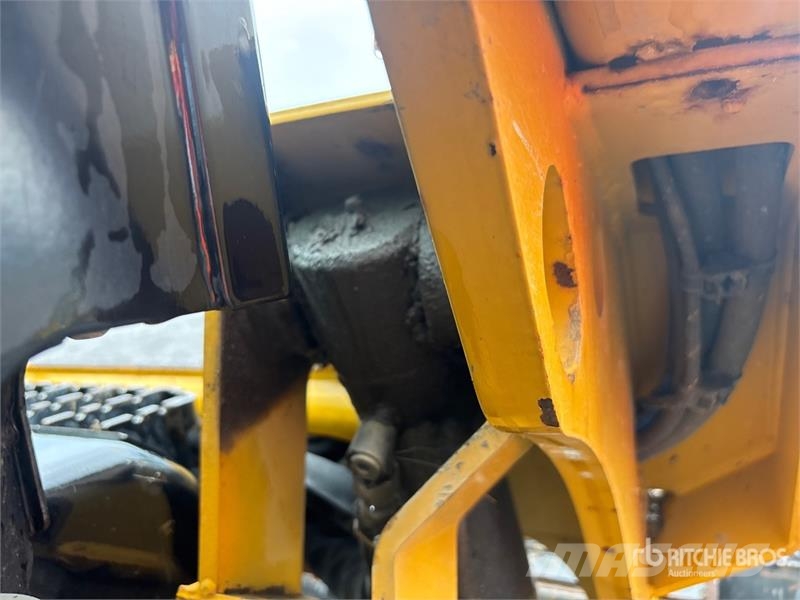 CAT 259 D3 Two-Speed Compact Track Loader لوادر انزلاقية التوجيه