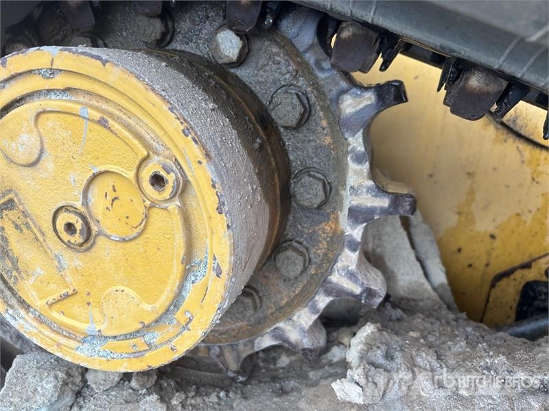 CAT 259 D3 Two-Speed Compact Track Loader لوادر انزلاقية التوجيه