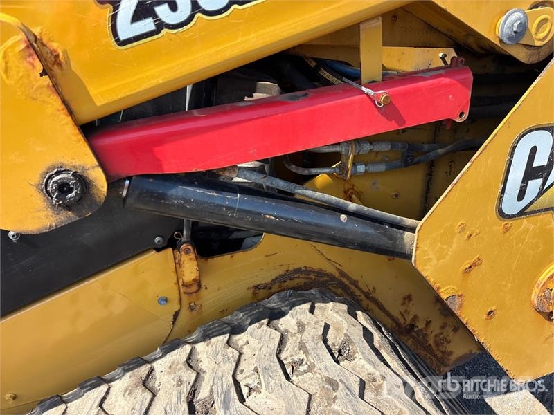 CAT 259D3 Two-Speed Compact Track Loader Skid steer loderler