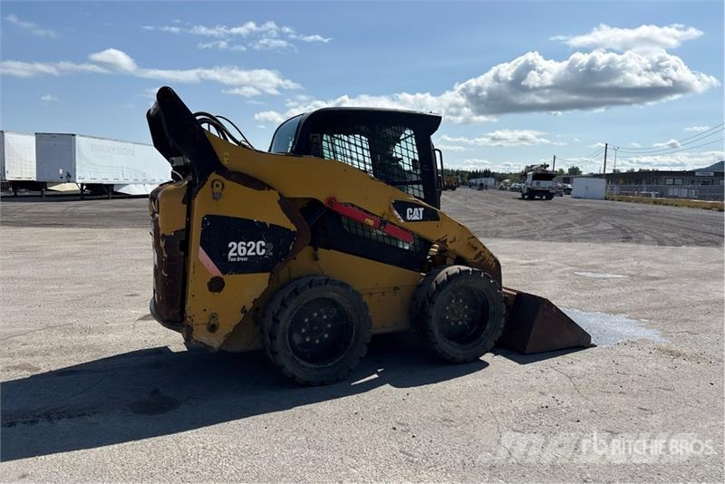 CAT 262C2 滑移轉向裝載機
