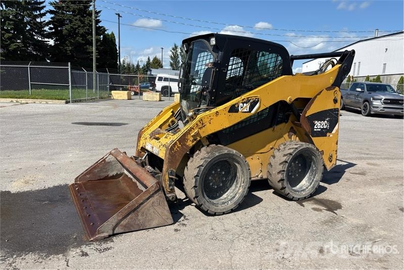 CAT 262C2 滑移轉向裝載機