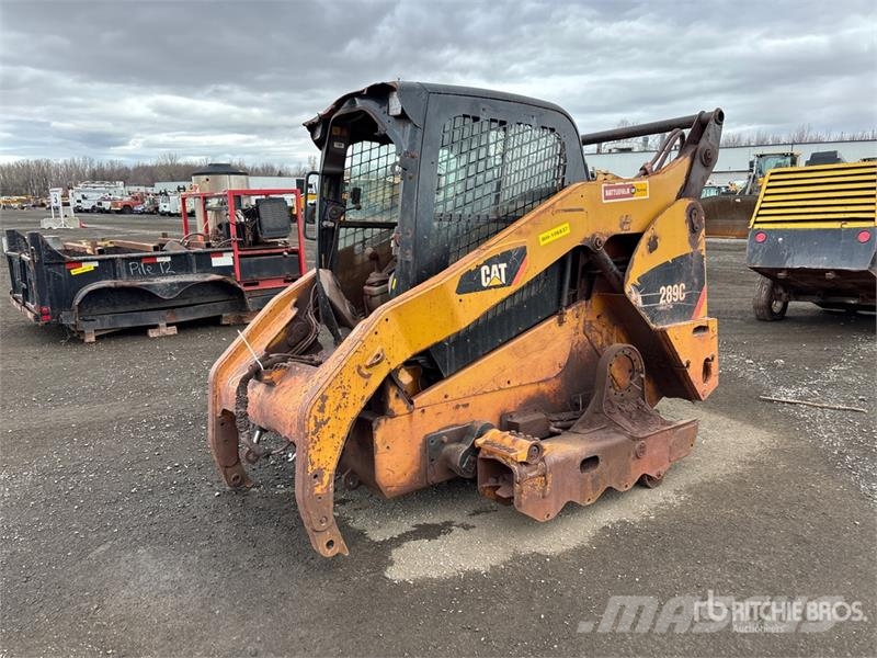 CAT 289C لوادر انزلاقية التوجيه