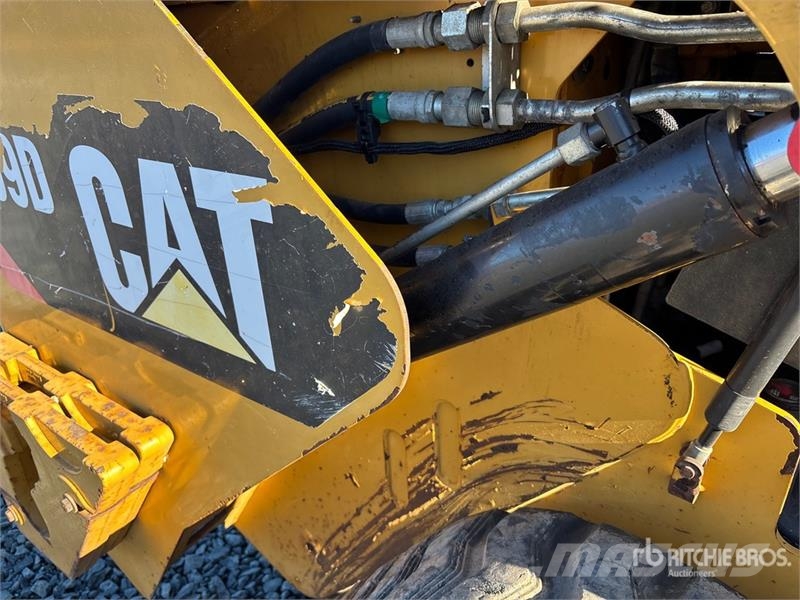 CAT 299D Kompaktrakodók
