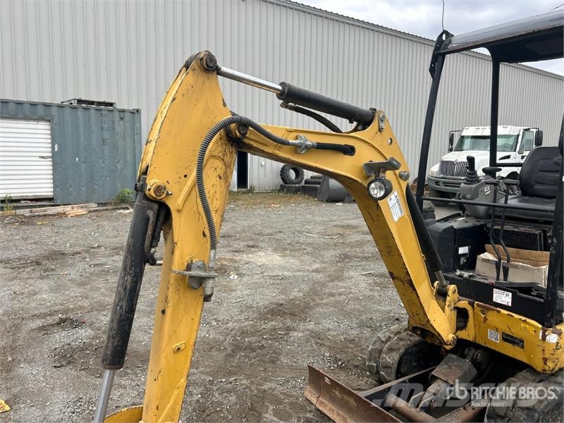 CAT 301.7D CR Mini Excavator Mini ekskavatori < 7 t
