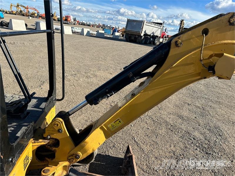 CAT 301.8 Mini Excavator Minigravemaskiner