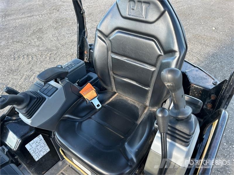 CAT 301.8 Mini Excavator Minigravemaskiner