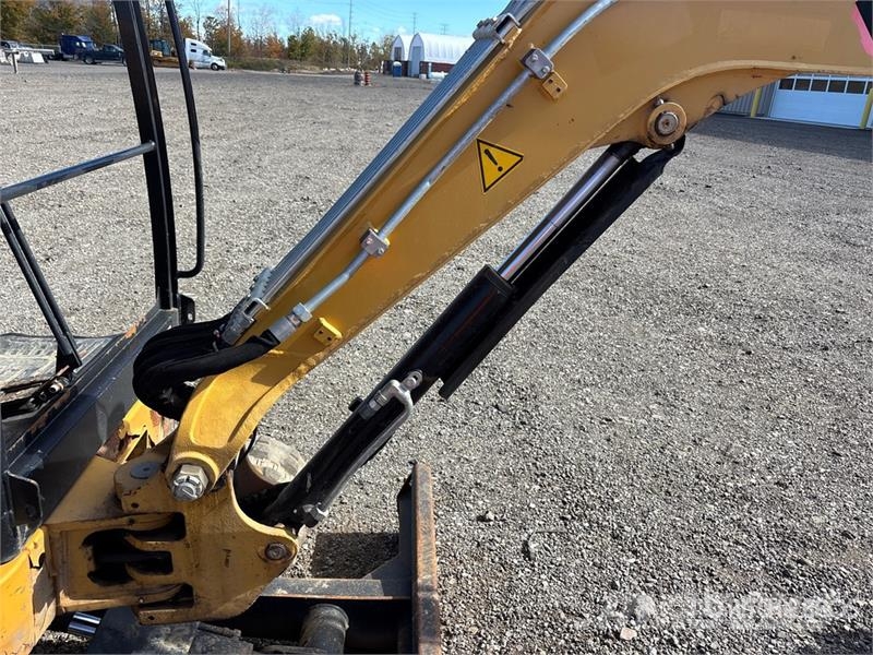 CAT 302.7D CR Mini Excavator Mini excavators < 7t