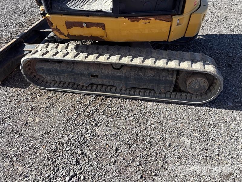 CAT 302.7D CR Mini Excavator Mini excavators < 7t