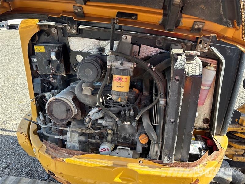 CAT 302.7D CR Mini Excavator Mini excavators < 7t