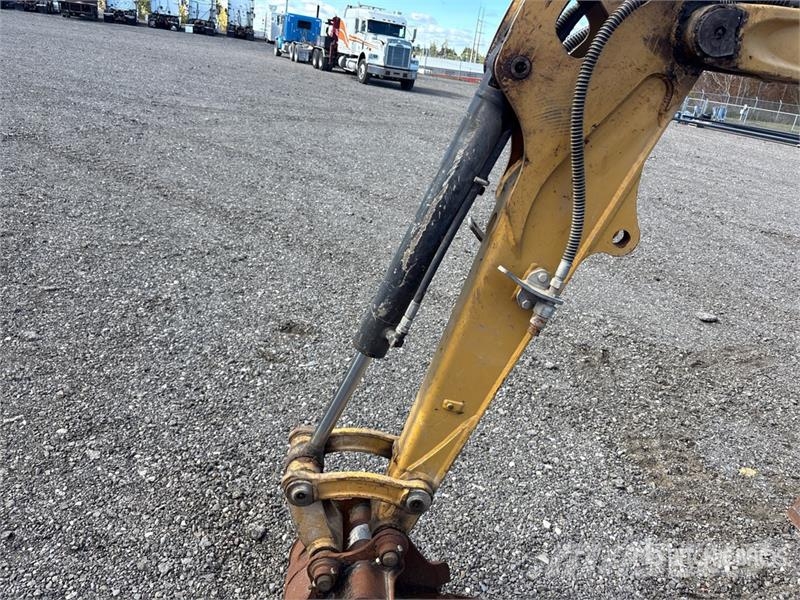 CAT 302.7D CR Mini Excavator Mini excavators < 7t