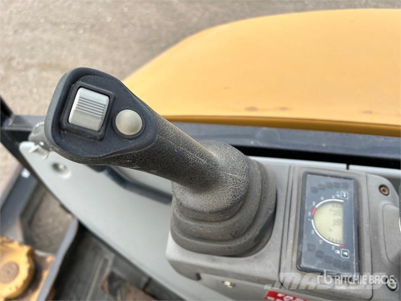 CAT 302.7DCR Mini Excavator Mini bageri <7t