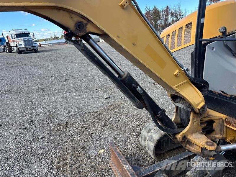 CAT 302.7DCR Mini Excavator Minigravemaskiner