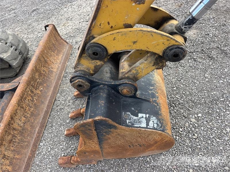 CAT 304E2 CR Mini bageri <7t