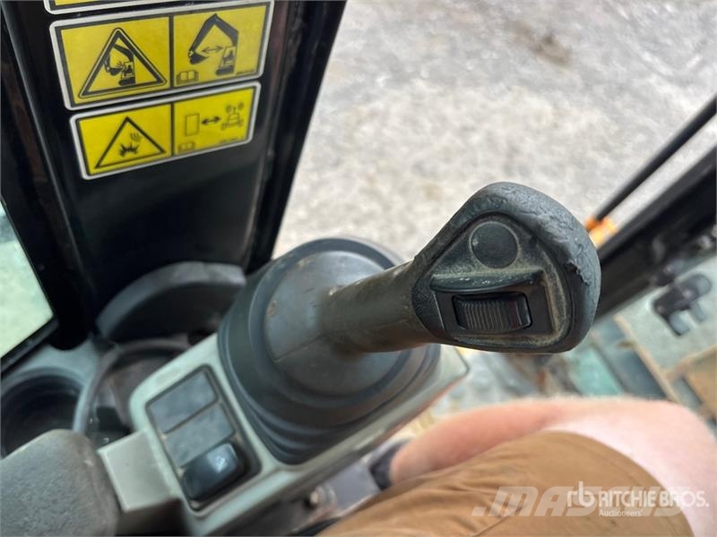 CAT 304E2 CR Mini bageri <7t