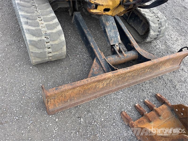 CAT 304E2 CR Mini bageri <7t