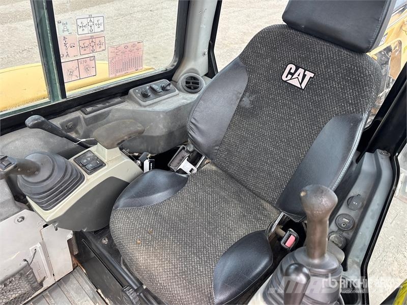 CAT 304E2 CR Mini bageri <7t