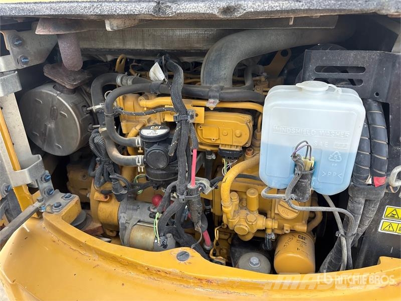 CAT 304E2 CR Mini bageri <7t