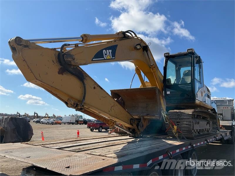 CAT 315 CL Tracked Excavator Kāpurķēžu ekskavatori