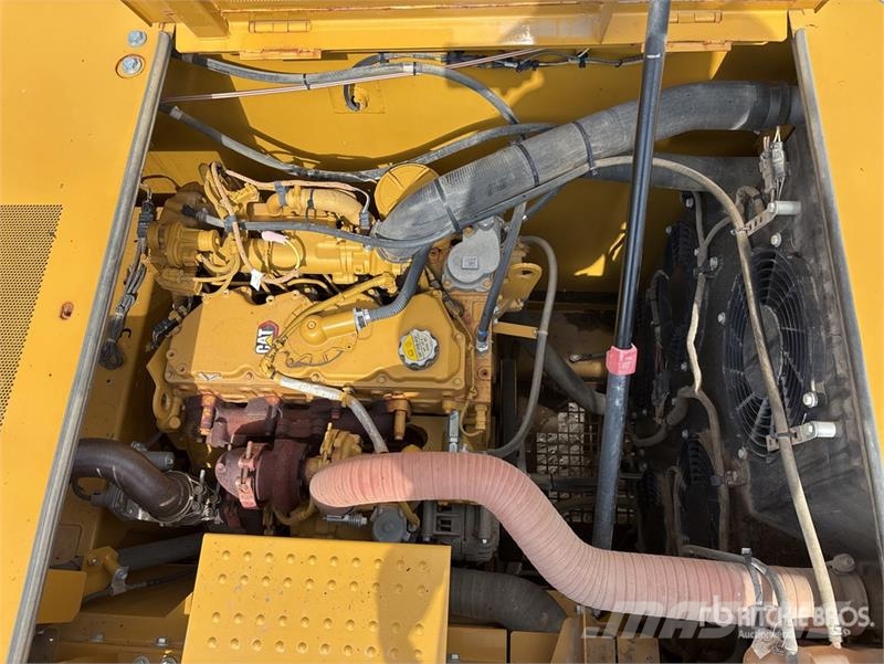 CAT 320-07 Tracked Excavator Crawler excavators