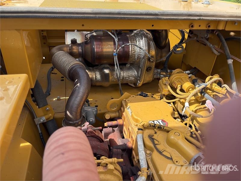 CAT 320 Tracked Excavator 履帶式 挖土機/掘鑿機/挖掘機