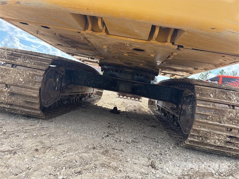 CAT 320 Tracked Excavator 履帶式 挖土機/掘鑿機/挖掘機