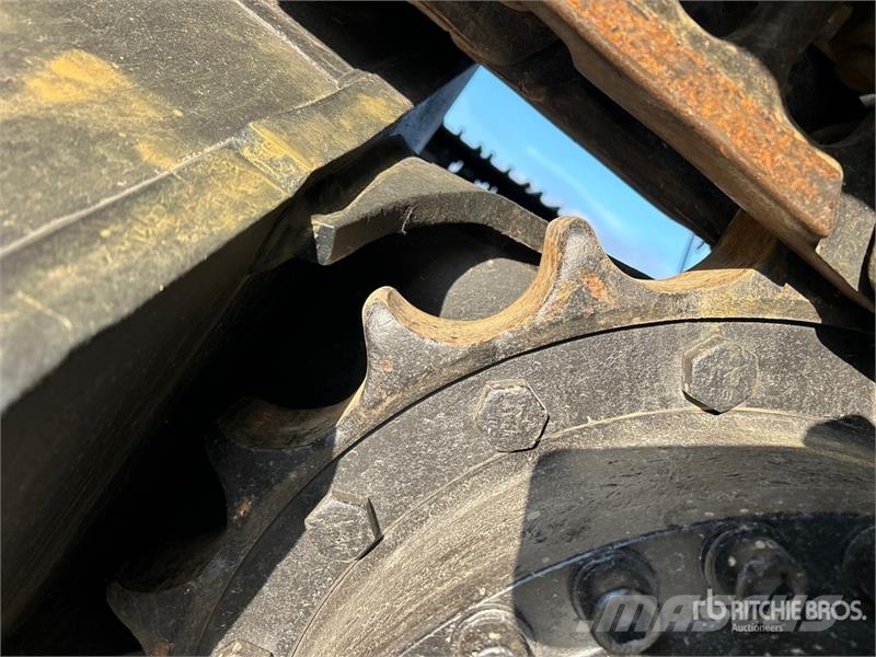 CAT 320 Tracked Excavator Raupenbagger
