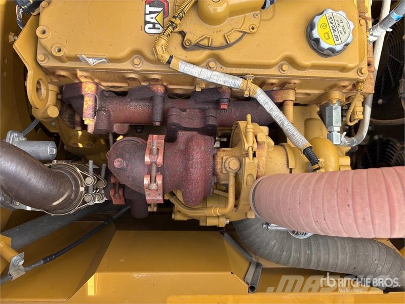 CAT 320 Tracked Excavator 履帶式 挖土機/掘鑿機/挖掘機