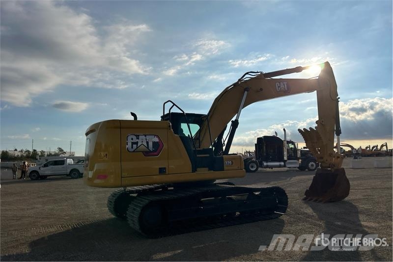 CAT 320 Tracked Excavator Raupenbagger