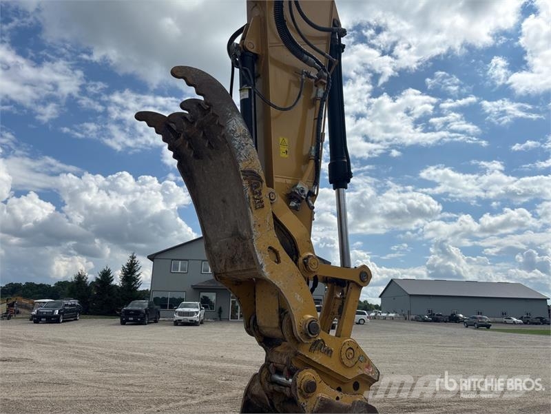 CAT 320 Tracked Excavator 履帶式 挖土機/掘鑿機/挖掘機