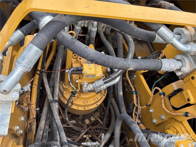 CAT 320 Tracked Excavator 履帶式 挖土機/掘鑿機/挖掘機