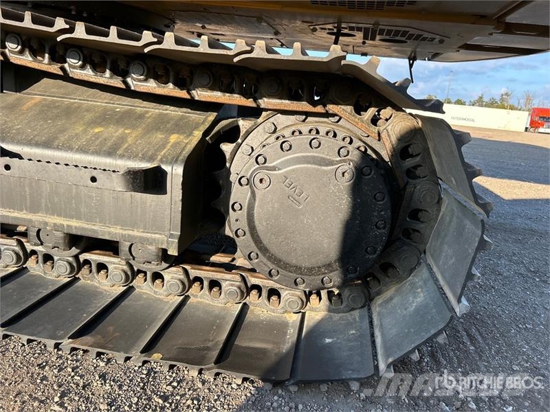 CAT 320 Tracked Excavator Raupenbagger