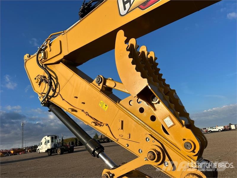 CAT 320 Tracked Excavator Raupenbagger