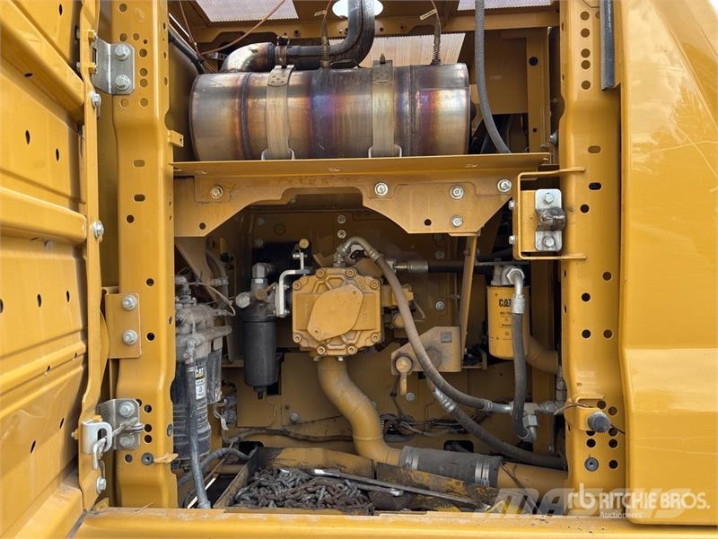 CAT 320 Tracked Excavator 履帶式 挖土機/掘鑿機/挖掘機