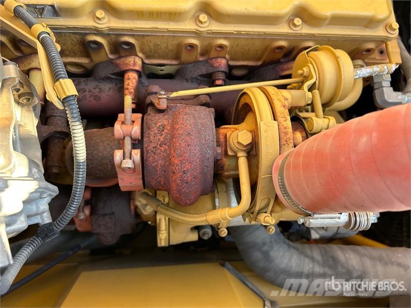 CAT 320 Tracked Excavator Raupenbagger
