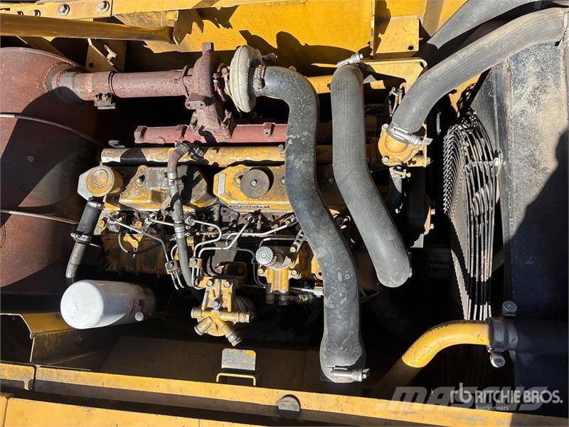 CAT 320C L Tracked Excavator Bandgrävare