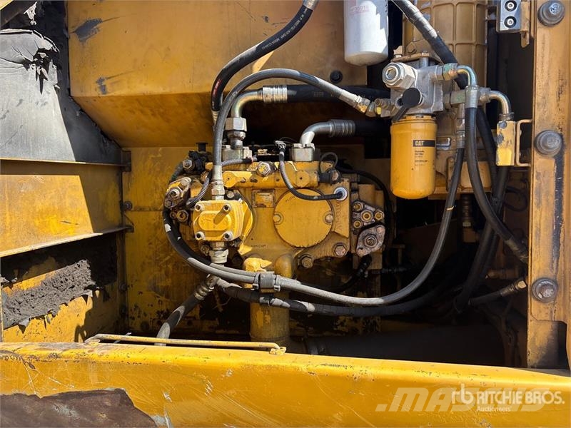 CAT 320C L Tracked Excavator Bandgrävare
