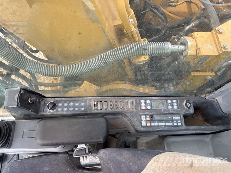 CAT 320E L Tracked Excavator Bageri gusjeničari