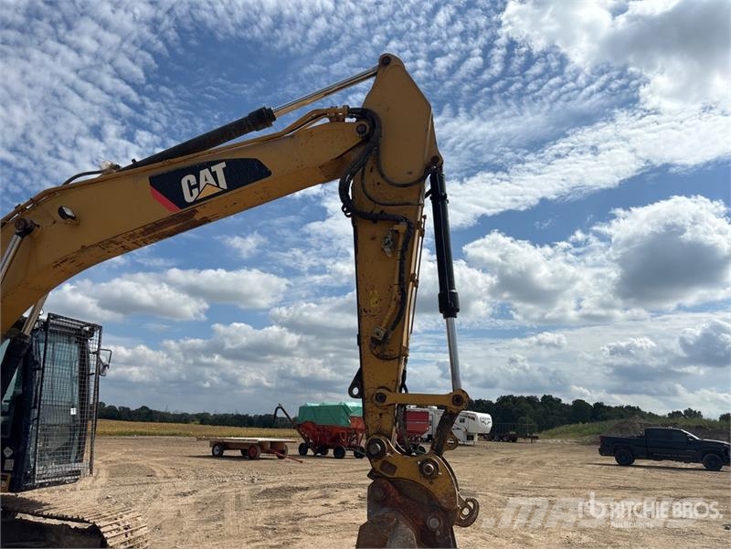 CAT 320E L Tracked Excavator Bageri gusjeničari