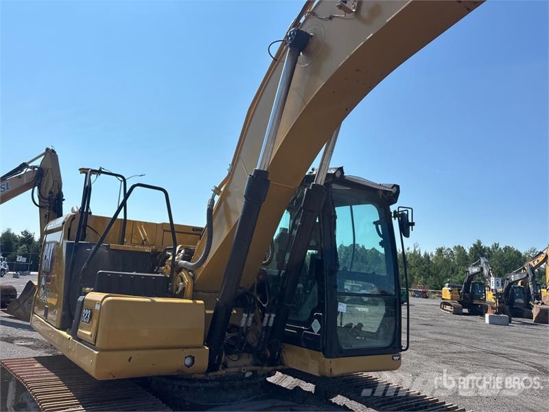 CAT 323 Tracked Excavator Bageri guseničari