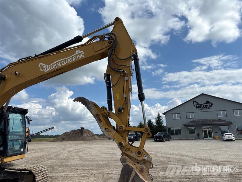 CAT 323 Tracked Excavator Bageri guseničari