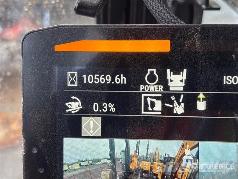 CAT 323 Tracked Excavator Bageri guseničari