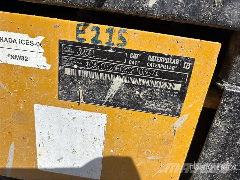 CAT 323F L Tracked Excavator Bageri guseničari