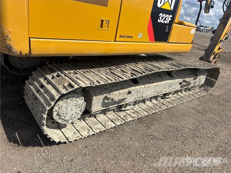 CAT 323F L Tracked Excavator Bageri guseničari