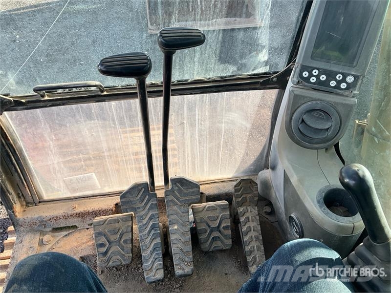 CAT 325D L Tracked Excavator حفارات زحافة